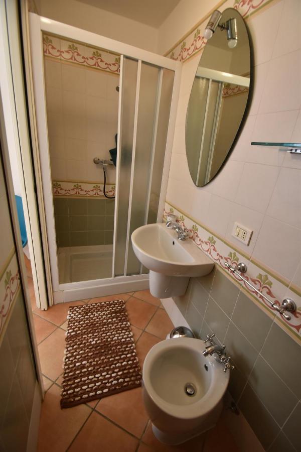 Route 25 - Cavoli - Vista Mare, Con Clima, Terrazza E Posto Auto Apartment Spiaggia di Cavoli ภายนอก รูปภาพ