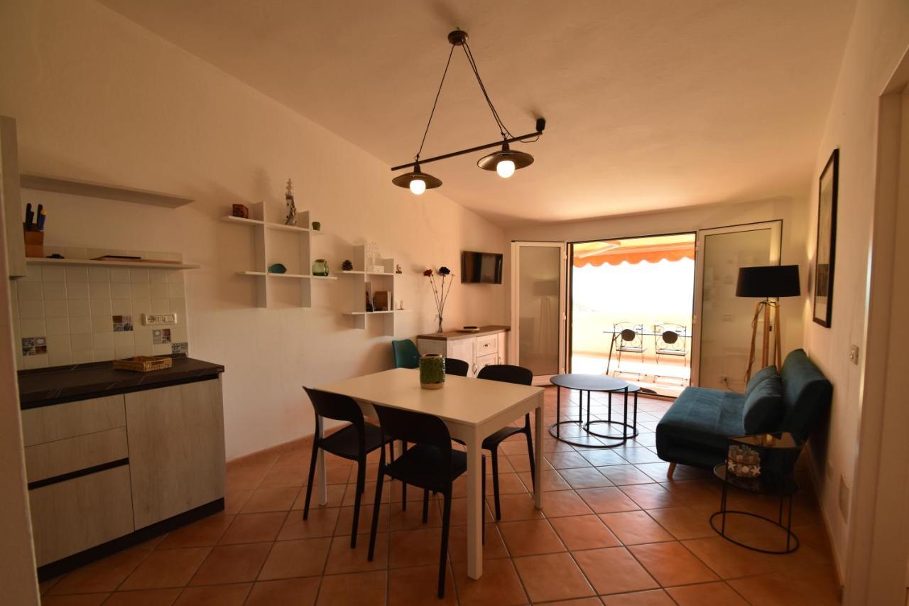 Route 25 - Cavoli - Vista Mare, Con Clima, Terrazza E Posto Auto Apartment Spiaggia di Cavoli ภายนอก รูปภาพ